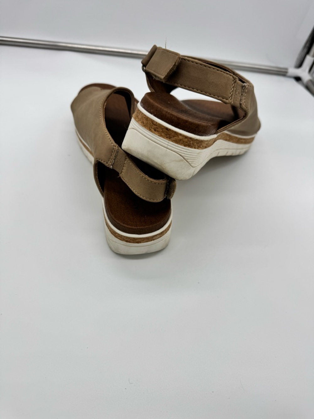 Adrienne Vittadini Beige/Tan Open-Toe Slingback Sandals - Picture 4 of 5